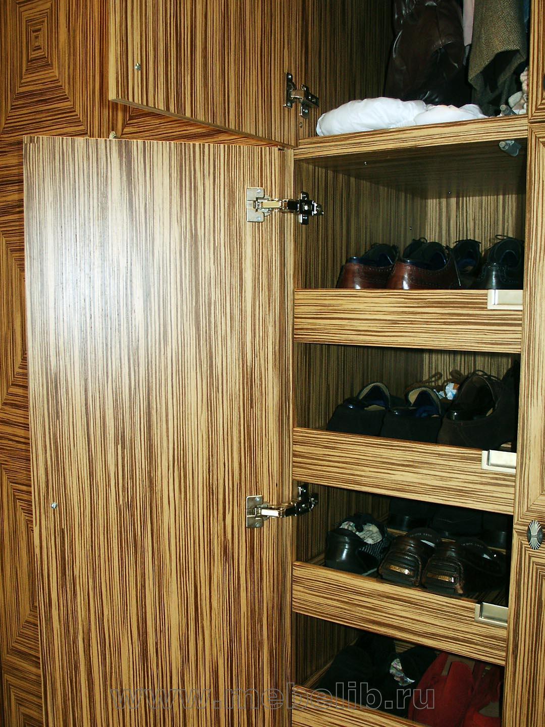 Выдвижные ящики для обуви – гардеробные шкафы (шпон Зебрано)