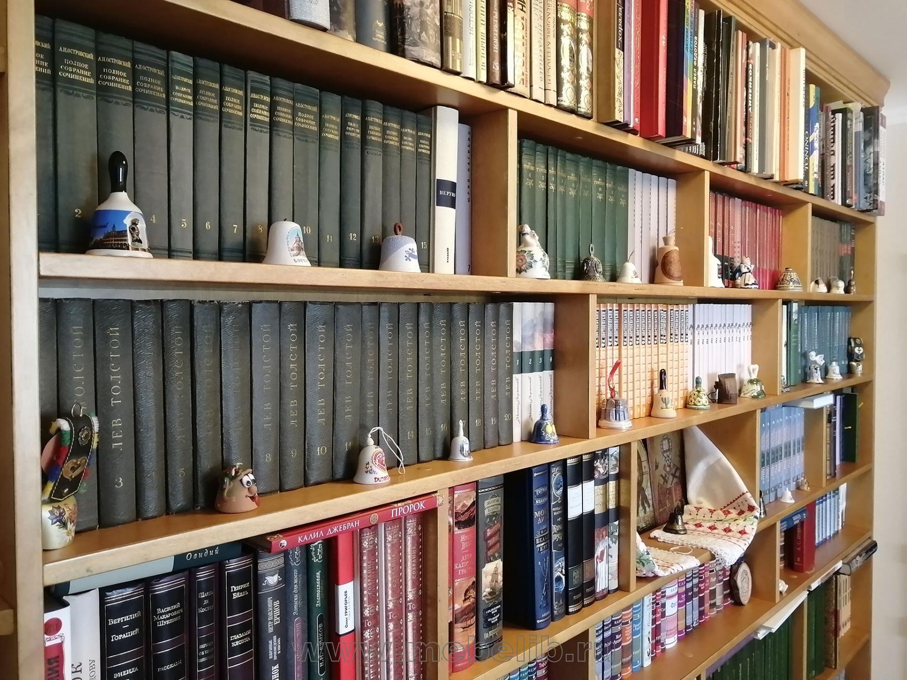 Стеллаж-библиотека – берёзовый шпон